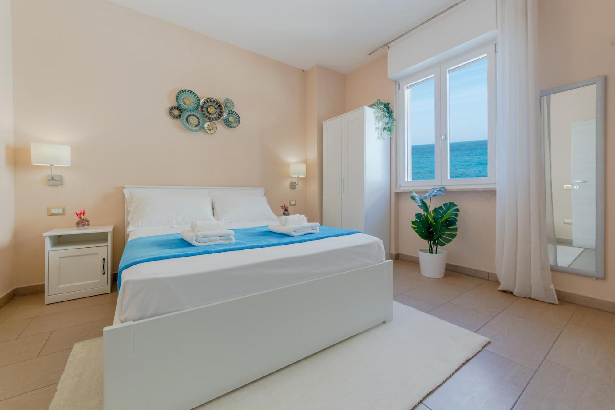 L'Affaccio Rooms - Lungomare Gallipoli Buitenkant foto