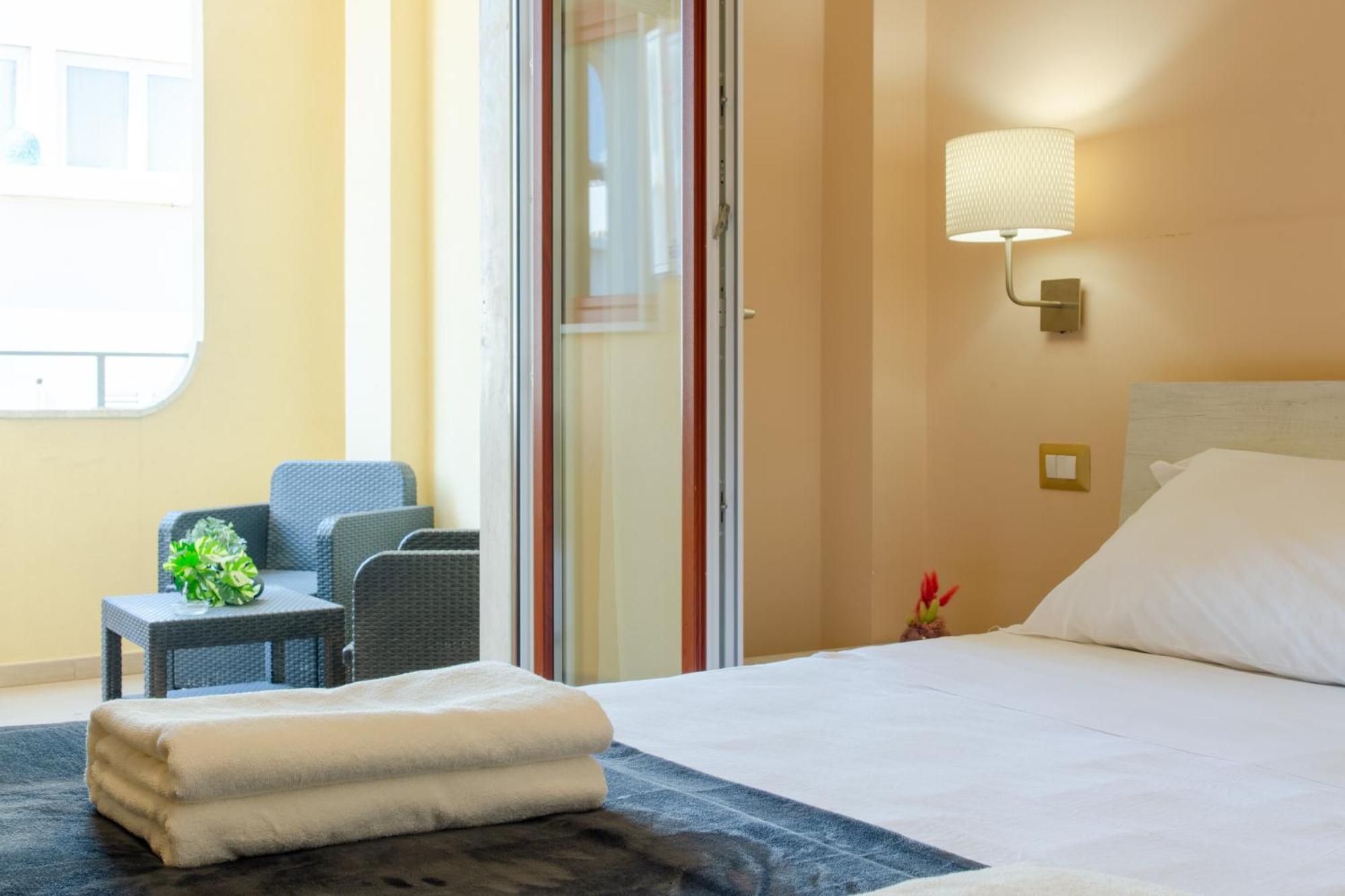 L'Affaccio Rooms - Lungomare Gallipoli Buitenkant foto